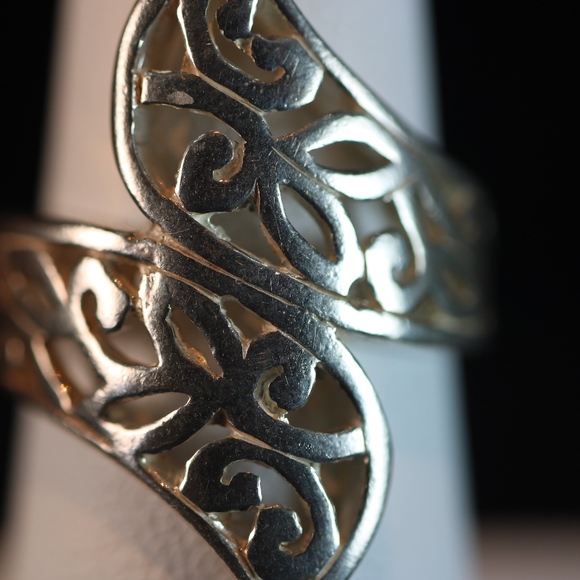 Sterling Silver 925 Filigree Design Ring - Picture 4 of 7